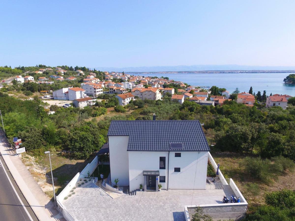 Vila Marijana Preko Luaran gambar
