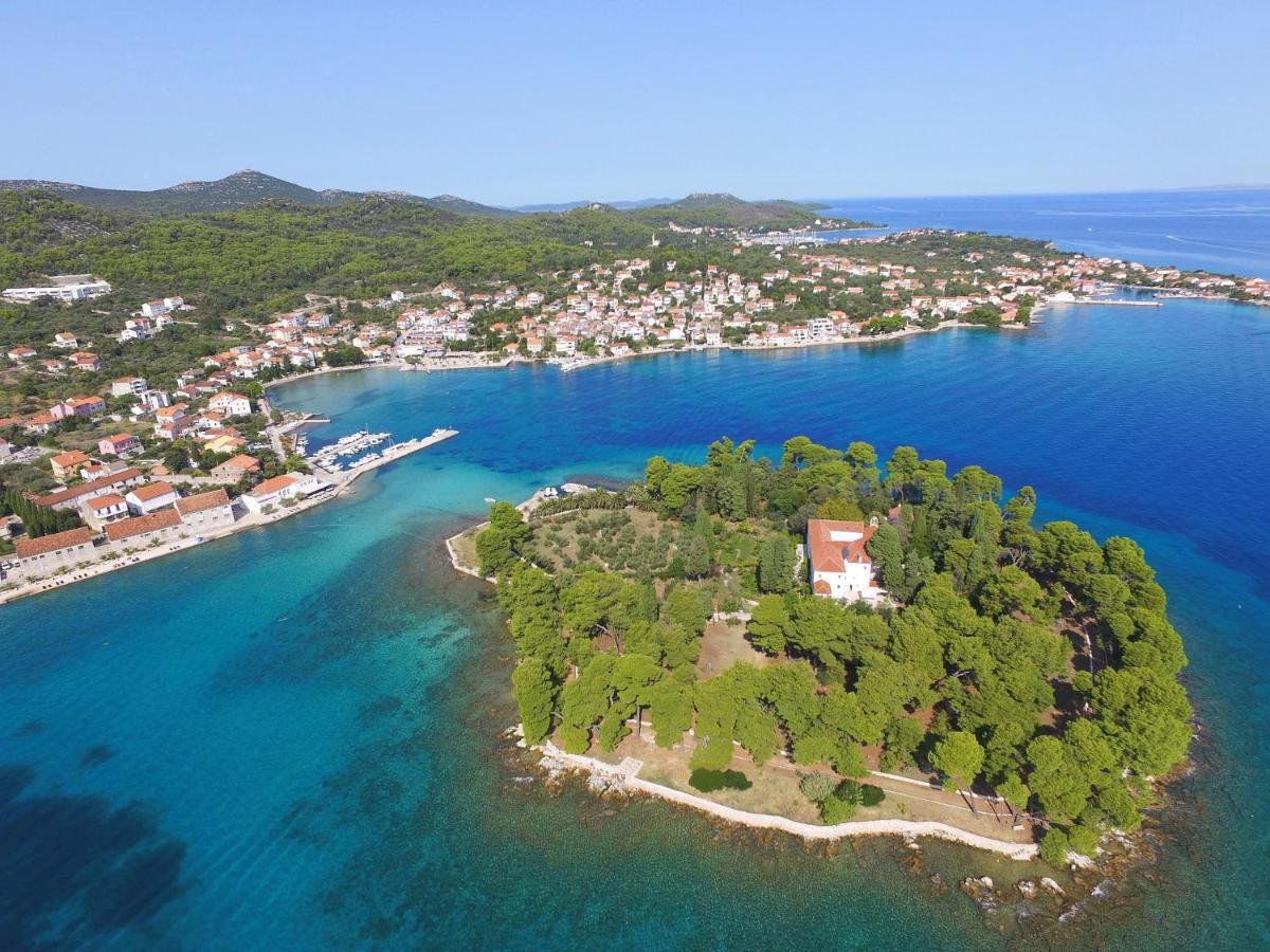 Vila Marijana Preko Luaran gambar